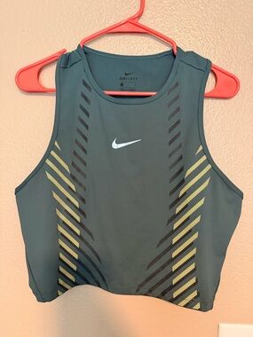 Nike Dri-FIT Athletic Top - Teal with Coral Accent